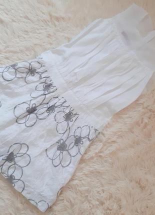 Очень красивое и нарядное платьице от val max