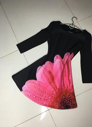 Міні сукня з квіткою5 фото