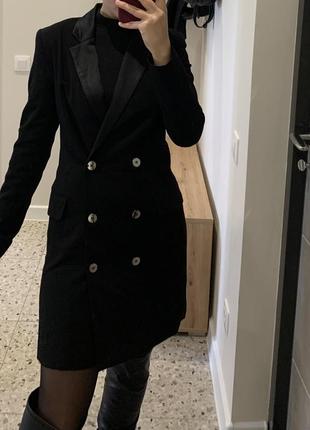 Чорна сукня bershka