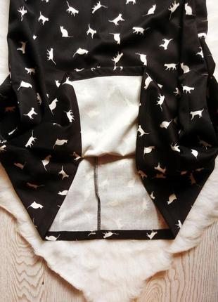 Чорне коротке плаття трапеція з білим коміром принтом кішками довгий рукав кишені6 фото