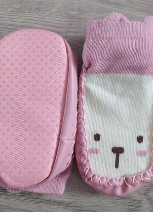 Тапочки- носочки для малышей , не скользят.2 фото