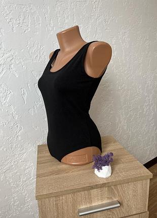 Круте боді в чорному кольорі якість відмінна