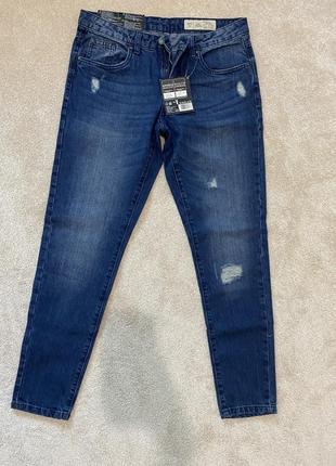 Джинсы женские
