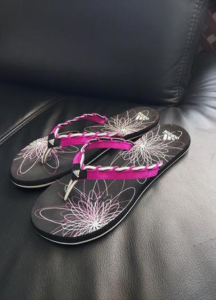 Жіночі шльопанці (в'єтнамки) adidas