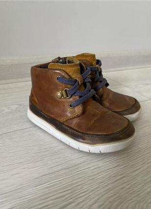 Черевички, ботинки clarks