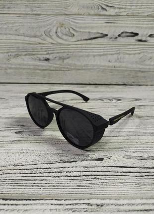 Солнцезащитные очки черные polarized в пластиковой оправе