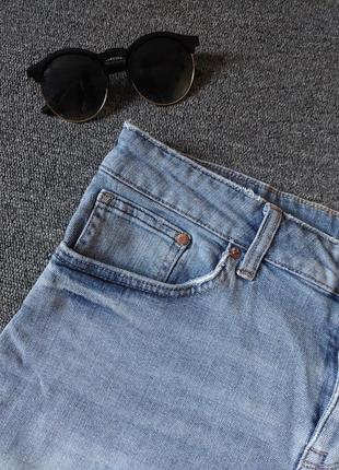 Стильные джинсовые шорты в стиле кэжуал2 фото