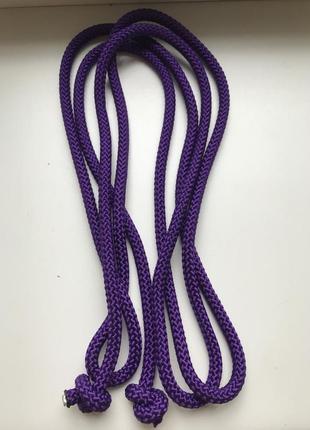 Скакалка гімнастична для гімнастики художньої 3 метри фіолетова 10 мм дитяча спортивна мотузкова2 фото