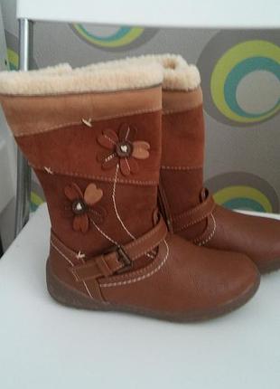 Чоботи для дівчинки tu