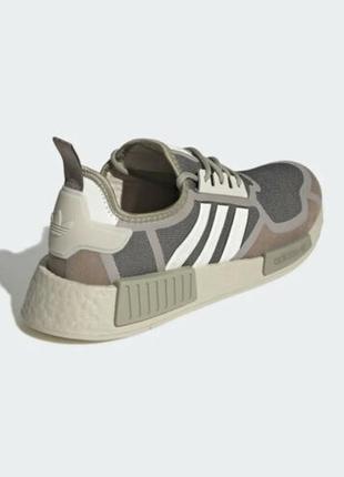 Кроссовки adidas nmd r1 men's boost  оригинал. р-р 432 фото