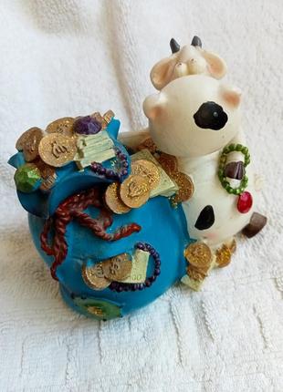 Фигурка статуэтка копилка корова