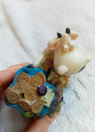 Фигурка статуэтка копилка корова