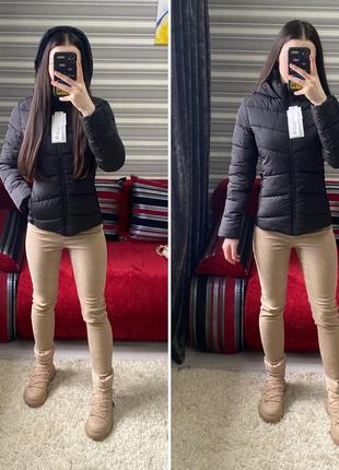 Приталеная короткая куртка