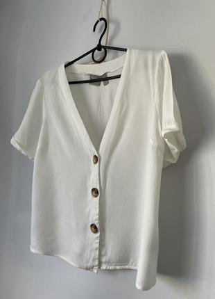 Блуза asos белая вырез короткий рукав минимализм размер м пуговицы2 фото