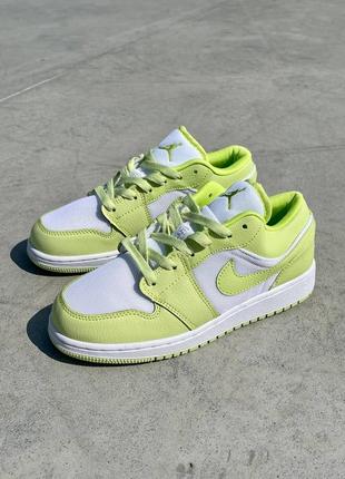 Кроссовки женские nike air jordan 1 low «lime light’