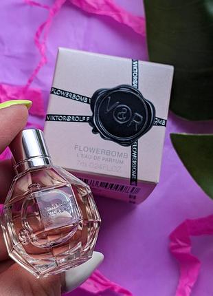 Viktor & rolf flowerbomb парфумована вода 7мл