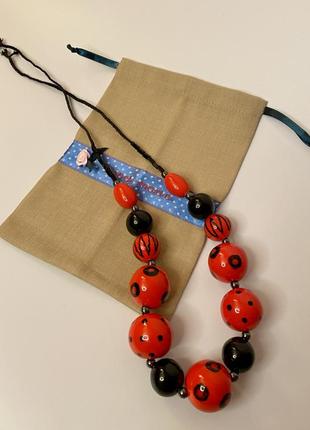 Дерев'яне червоно-чорне намисто на зав'язках, ручна робота2 фото