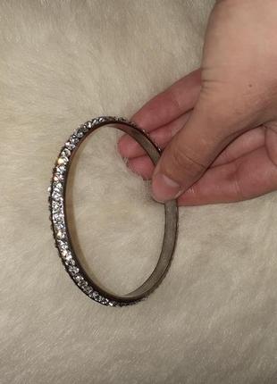 Брослет з камінчиками