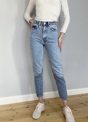 Джинси mom