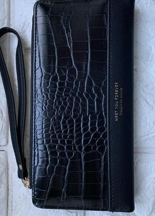 Новый кожаный кошелек