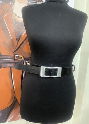 Ремень черного цвета блестящая натуральная кожа, из двух частей