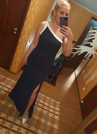 Шикарна вечірня сукня