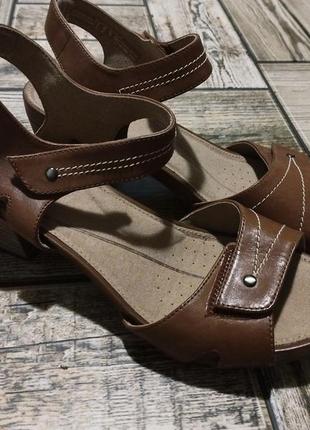 Босоножки clarks