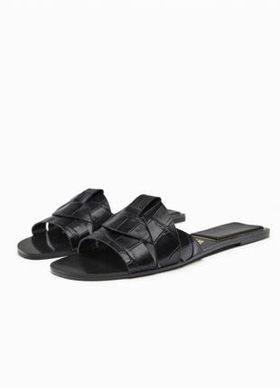 Кожаные шлепанцы zara