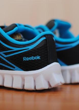 26,5 размер. черные детские кроссовки на липучках reebok. оригинал9 фото