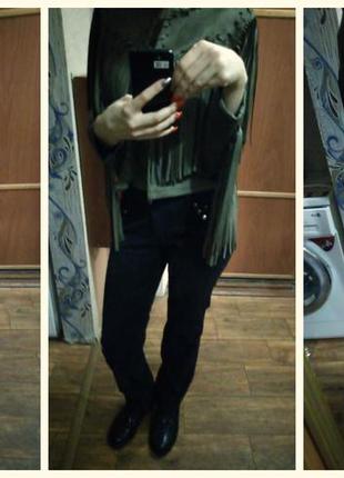 Стильні чорні штани з вишивкою