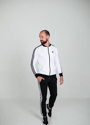 Чоловічий спортивний костюм adidas