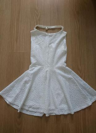 Белое мини платье с бусинами s4 фото