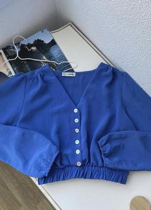 💙красивая блуза со стильными переливающимися пуговицами🤤