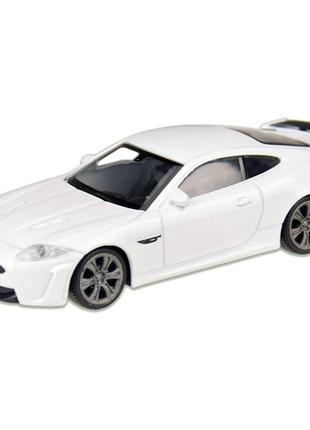 Машина металлическая jaguar xkr-s "welly" 44045cw масштаб 1:43 (белый)