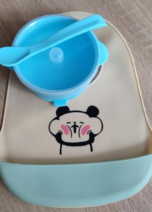 Силіконовий посуд для дітей  посуд для годування  нагрудник з принтом, тарілочка із кришкою + ложка2 фото