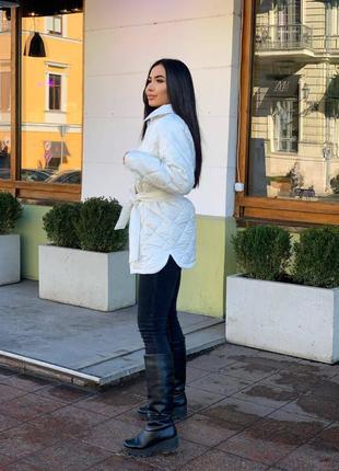 Весняна стьобана куртка