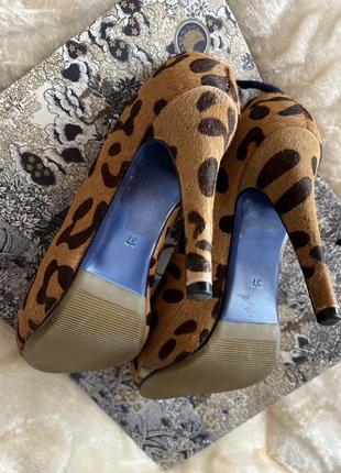 Жіночі леопардові туфлі на високих підборах christian louboutin лакшері босоніжки, туфлі-човники8 фото