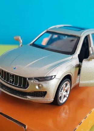 Машинка maserati levante suv металлическая модель автопром