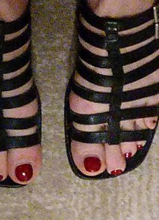Шкіряні шльопанці сандалі іспанського бренду vialis6 фото