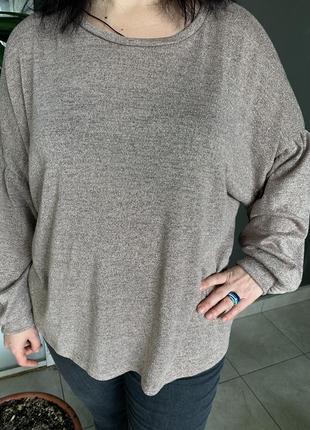 Нарядный свитерок нежного цвета в мелкий люрекс7 фото