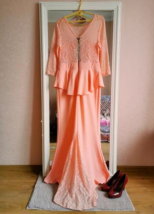 Яркое персиковое платье2 фото