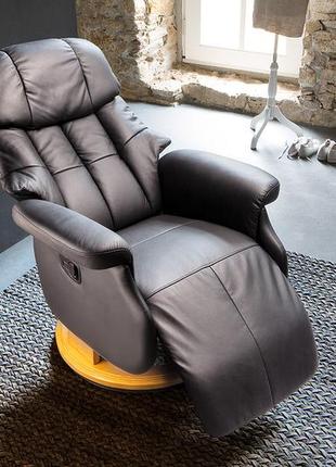 Комфортне крісло-реклайнер relax calgar l chair black стелаж натуральний.1 фото