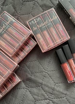 Рідка стійка помада huda beauty міні версія2 фото