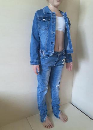 Короткая джинсовая куртка пиджак для девочки голубая 134 140 146 152 158 1643 фото