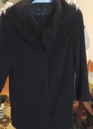 Пальто фірми betty barclay