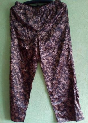 Атласные пижамные штанишки.