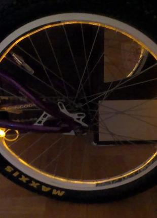 Яскрава підсвітка велосипеда оптичним дротом.кольор8 фото