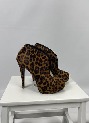Нові ботильйони schutz