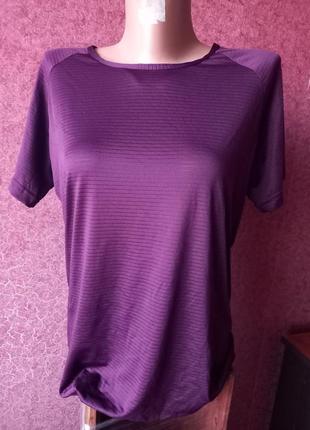 Футболка для спорту