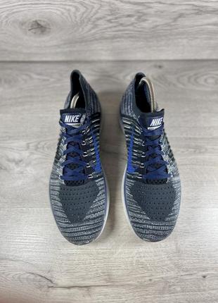 Мягкие и удобные кроссовки nike free run3 фото